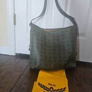 MCM Aren Hobo In Visetos